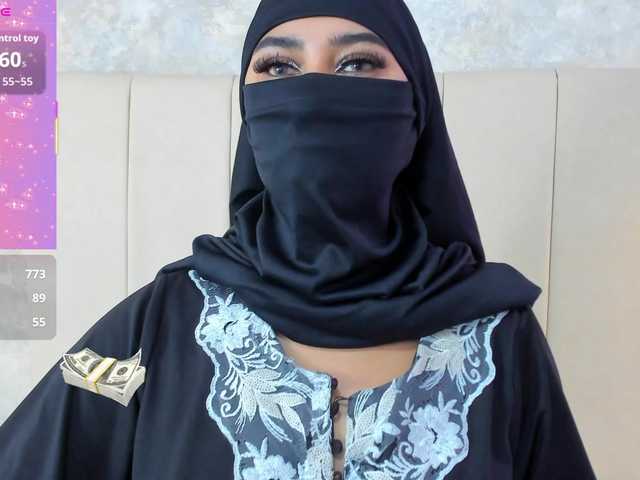 Dakshaa's BongaCams show and profile