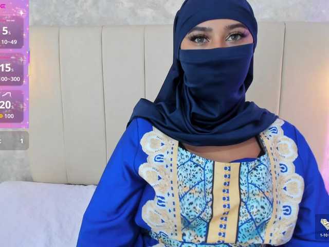 Dakshaa live cam on BongaCams