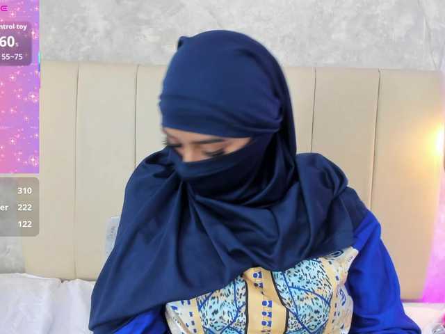 Dakshaa live cam on BongaCams