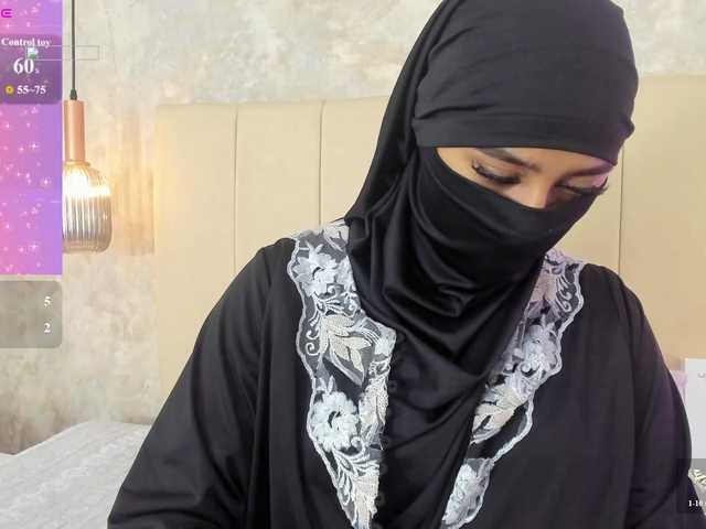 Dakshaa live cam on BongaCams