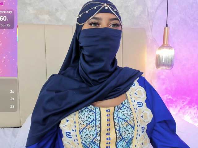Dakshaa live cam on BongaCams