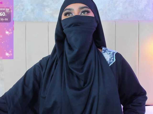 Dakshaa's BongaCams show and profile