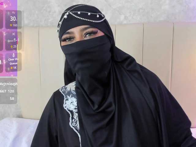 Dakshaa live cam on BongaCams