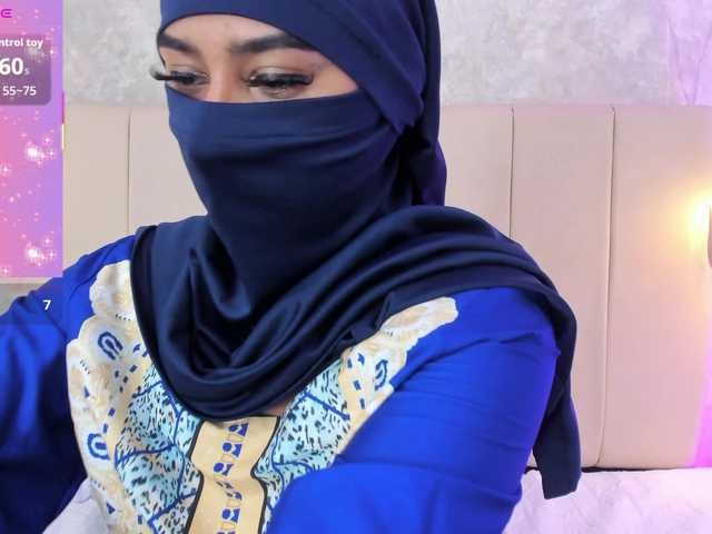Dakshaa live cam on BongaCams