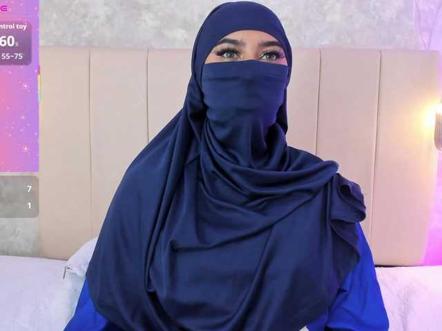 Dakshaa live cam on BongaCams