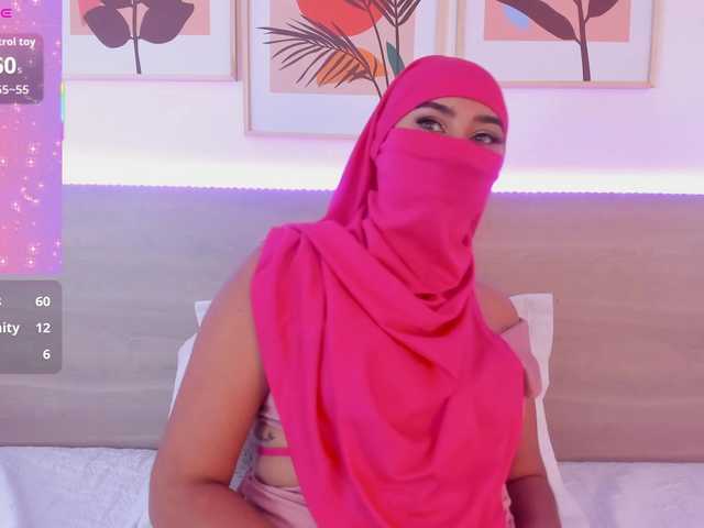Dakshaa live cam on BongaCams