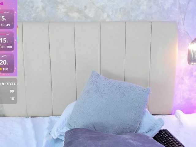 Dakshaa live cam on BongaCams
