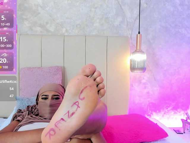 Dakshaa live cam on BongaCams