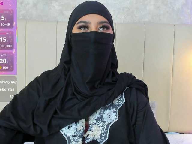 Dakshaa's BongaCams show and profile