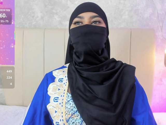 Dakshaa live cam on BongaCams