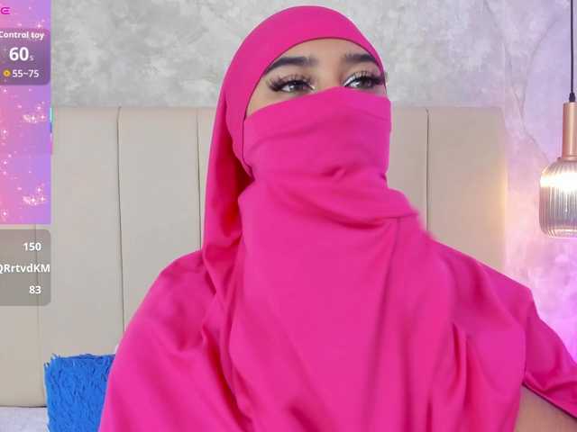 Dakshaa live cam on BongaCams