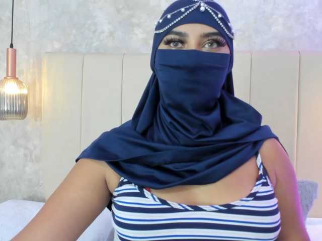 Dakshaa live cam on BongaCams