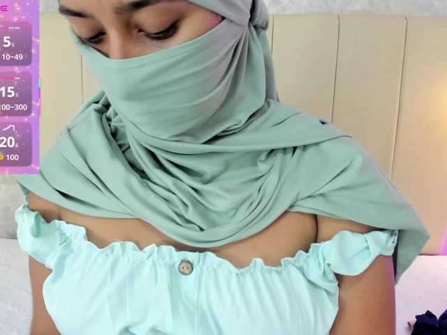 Dakshaa live cam on BongaCams