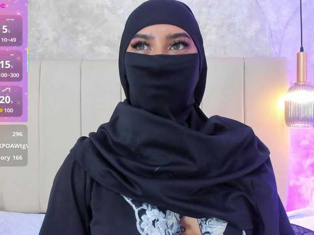 Dakshaa live cam on BongaCams
