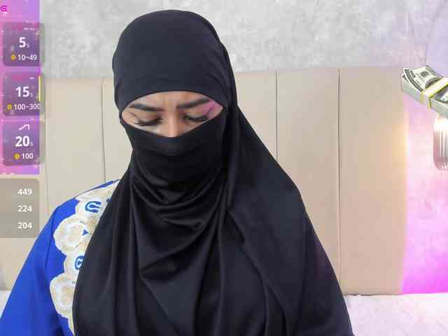 Dakshaa's cam show statistics and live stream