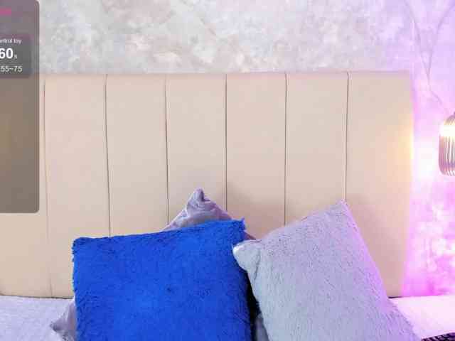 Dakshaa's webcam live show