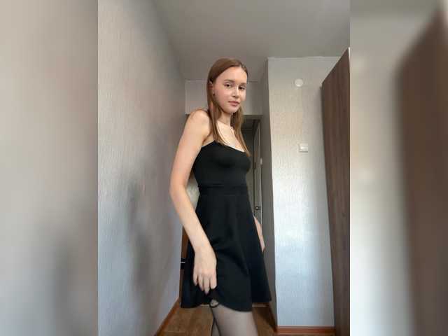 Lola-2 live cam on BongaCams