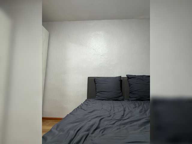 Lola-2 live cam on BongaCams