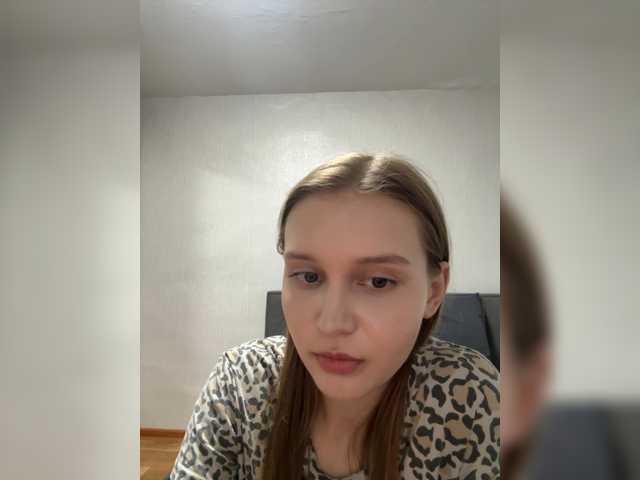 Lola-2 live cam on BongaCams