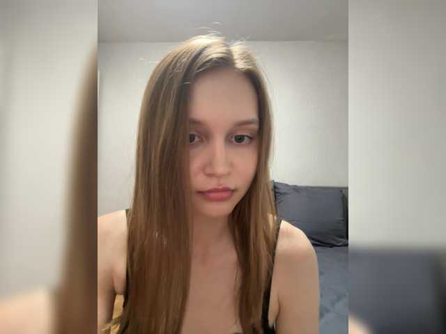Lola-2 live cam on BongaCams