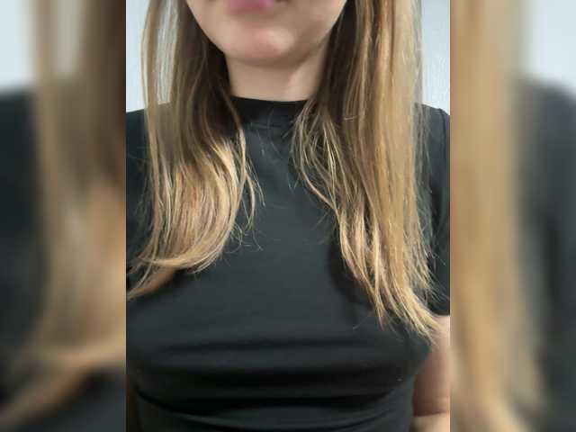 Lola-2 live cam on BongaCams