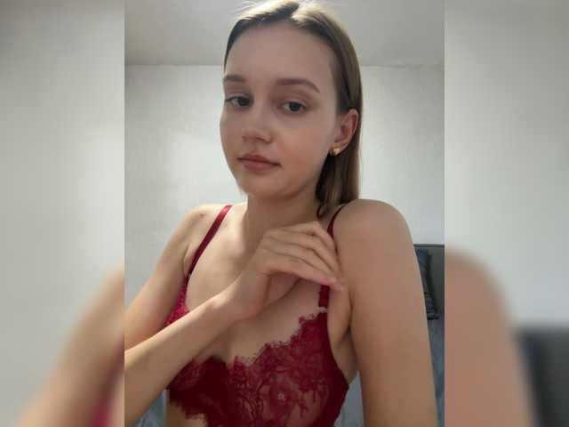 Lola-2 live cam on BongaCams