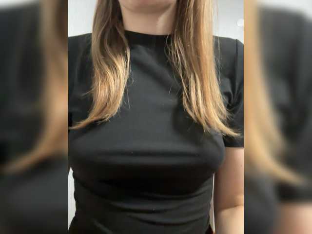 Lola-2 live cam on BongaCams