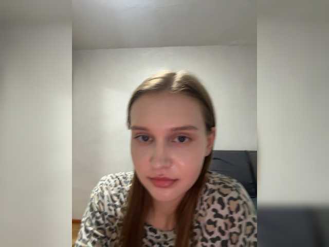 Lola-2 live cam on BongaCams