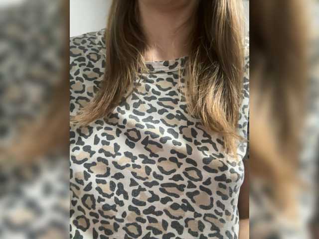 Lola-2 live cam on BongaCams