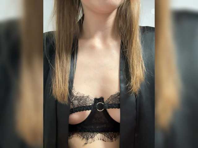 Lola-2 live cam on BongaCams