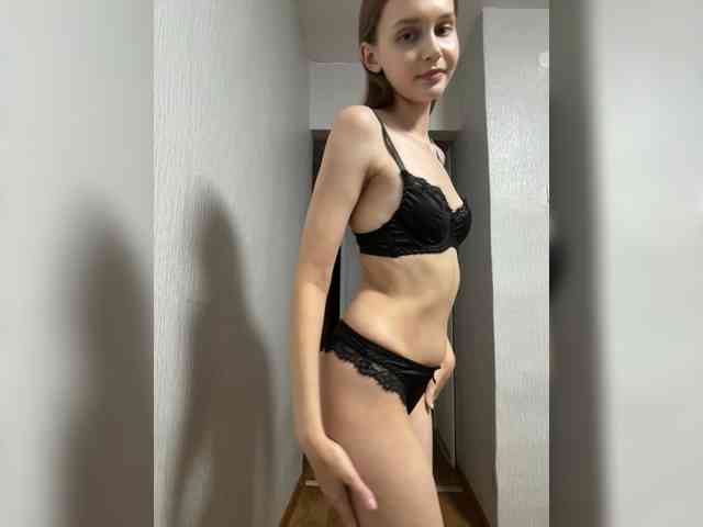 Lola-2 webcam