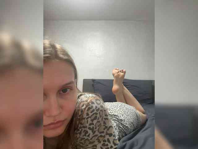 Lola-2 webcam