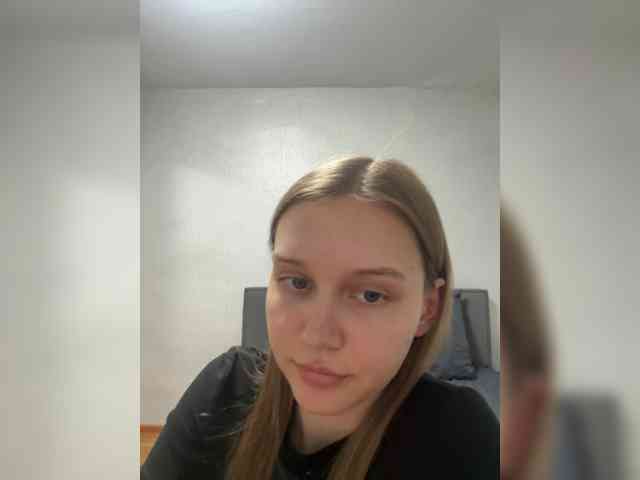 Lola-2 webcam