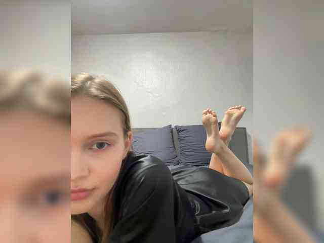 Lola-2 webcam