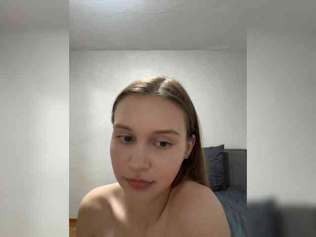 Lola-2 webcam