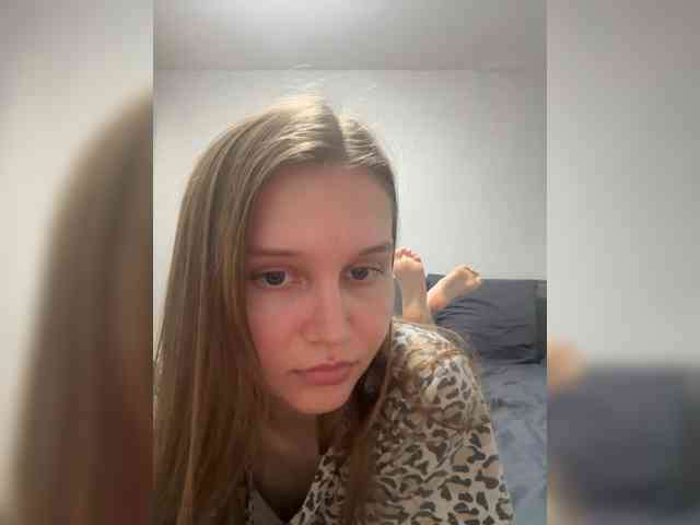 Lola-2 webcam