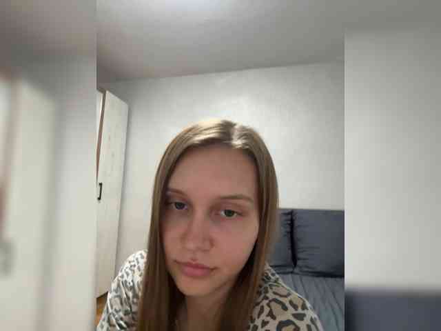 Lola-2 webcam