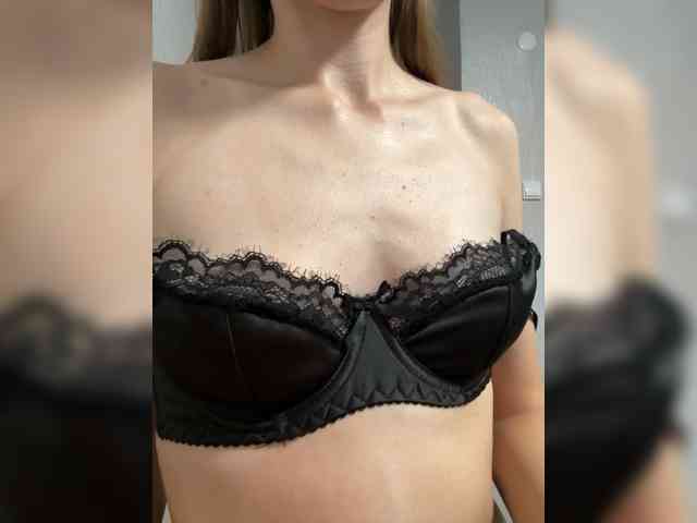 Lola-2 webcam