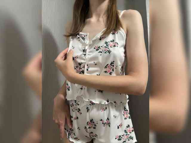 Lola-2 webcam
