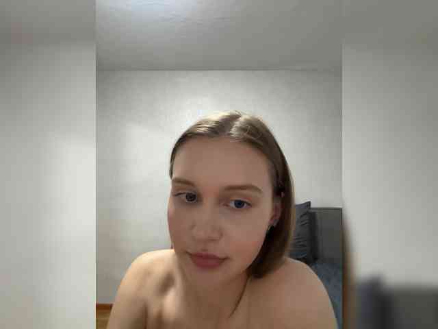 Lola-2 webcam