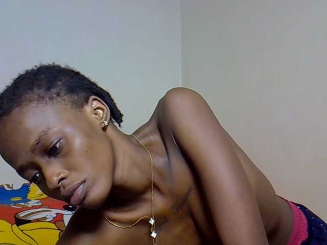 PetiteBunnny live cam on BongaCams