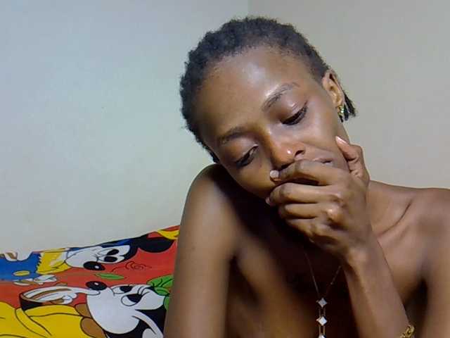 PetiteBunnny live cam on BongaCams