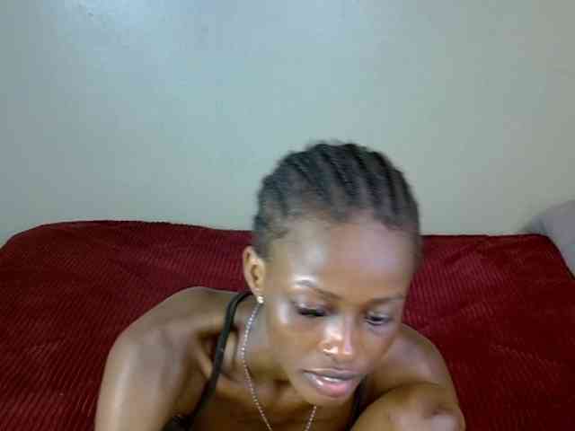 PetiteBunnny webcam