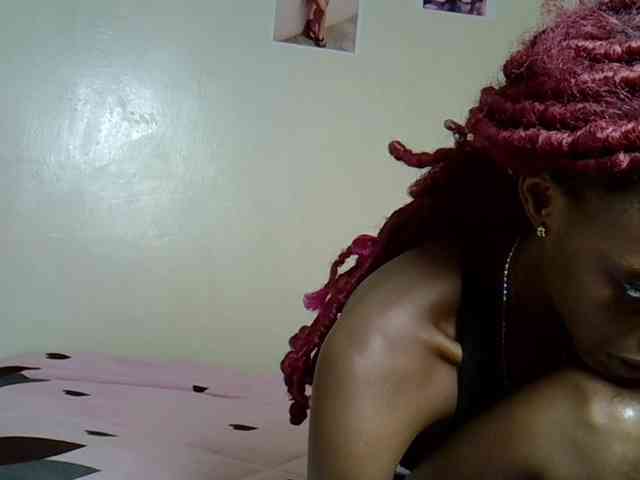 PetiteBunnny webcam