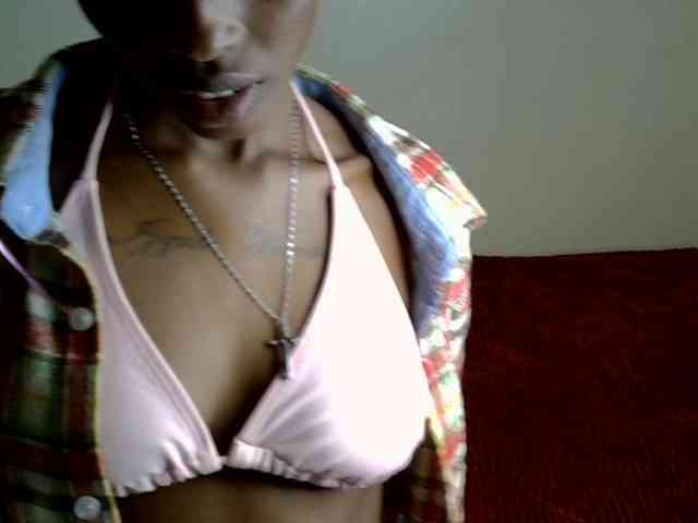 PetiteBunnny Live Webcam on BongaCams