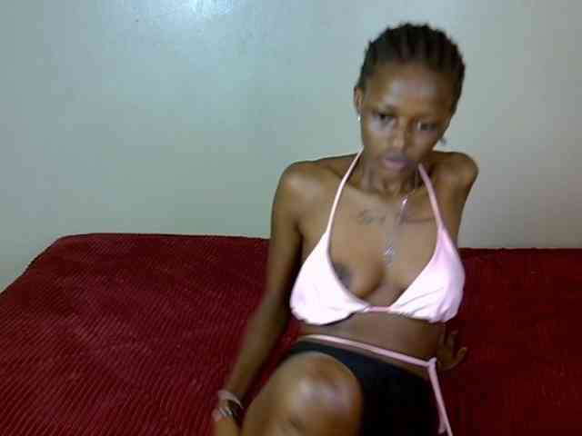 PetiteBunnny webcam