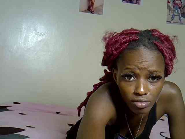 PetiteBunnny webcam