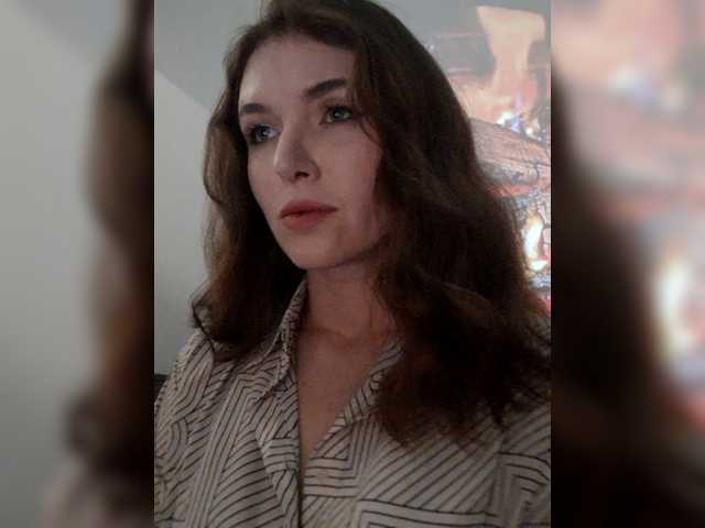 Cantii's BongaCams show and profile