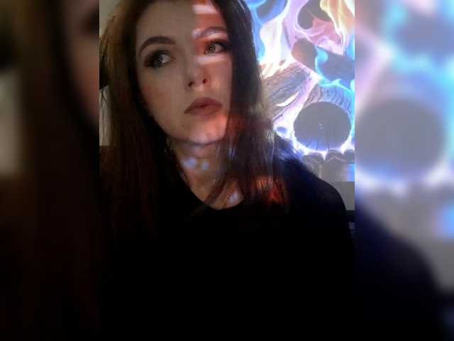 Cantii's BongaCams show and profile