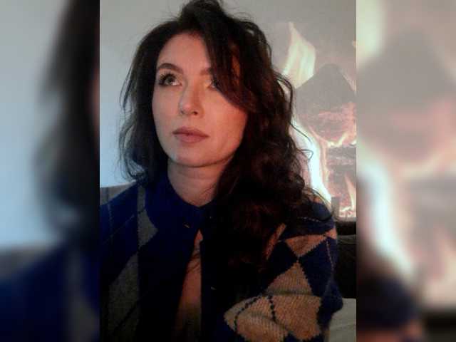 RoyalAngel live cam preview